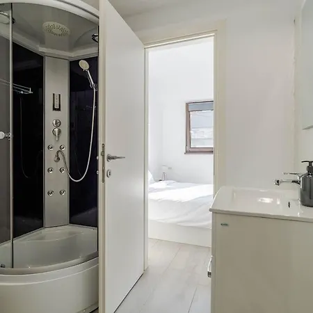 Downtown Urban W Balcony Vol 2 Bucharest