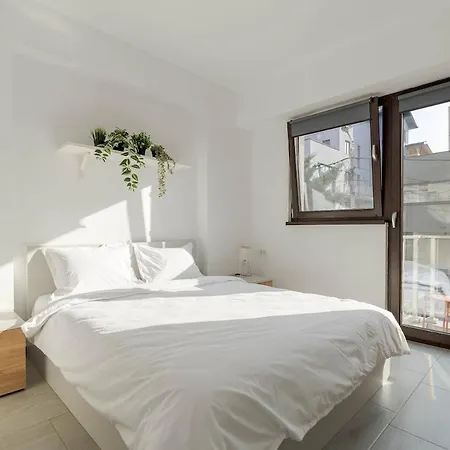 Apartman Downtown Urban W Balcony Vol 2