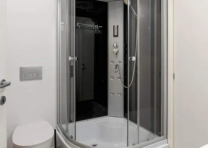 Apartman Downtown Urban W Balcony Vol 2